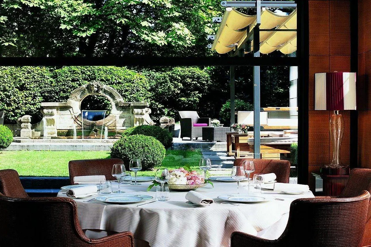 Hotel Principe Di Savoia - Dorchester Collection Milan